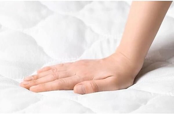 A AWF AL WADI FURNITURE SINCE 1991 Queen Hybrid Bonnel Pocket Spring Mattress Series for Bed Breathable Foam,Jacquard Quilted Fabric - Soft Feel, Spine Support, 205L x 155W x 20H cm, WHITE